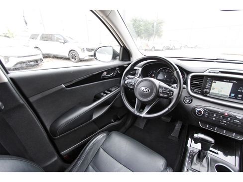 Used 2016 Kia Sorento SX FWD image 10