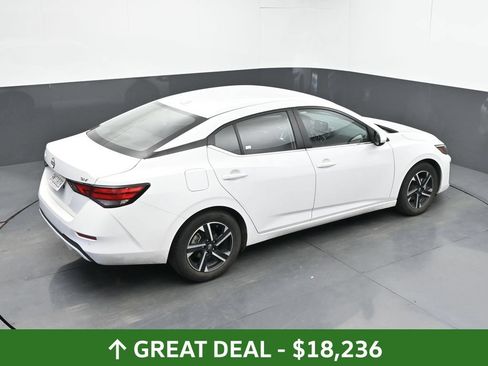 Used 2024 Nissan Sentra SV FWD image 15
