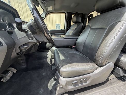 Used 2011 Ford F350 Lariat w/ Chrome Pkg AWD/4WD image 24