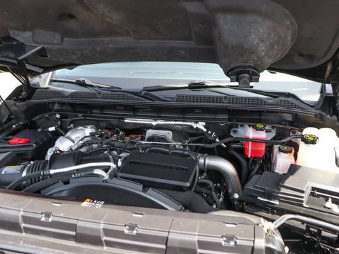 Used 2024 GMC Sierra 2500 AT4 w/ AT4 Preferred Package AWD/4WD image 13