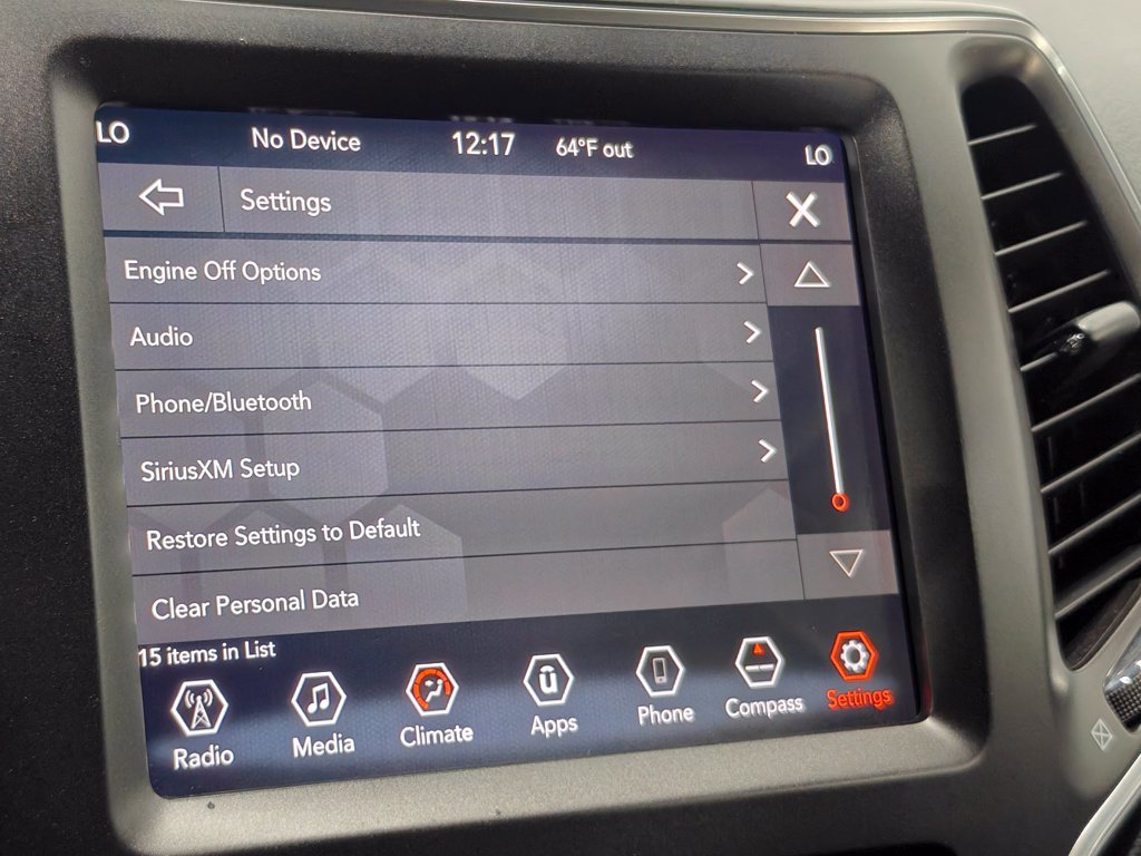 Used 2019 Jeep Cherokee Trailhawk AWD/4WD image 37