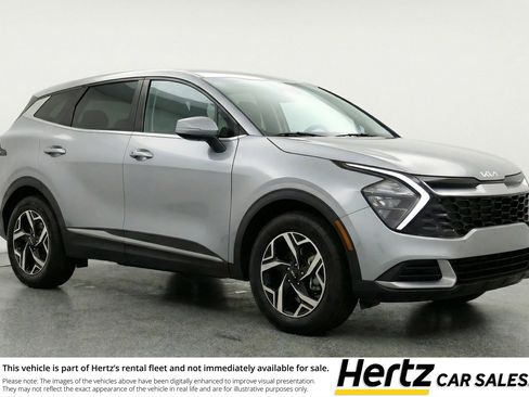 Used 2025 Kia Sportage LX FWD image 1