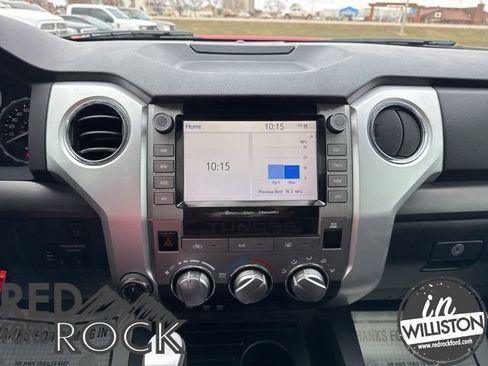 Used 2020 Toyota Tundra SR5 w/ SR5 Upgrade Package AWD/4WD image 22