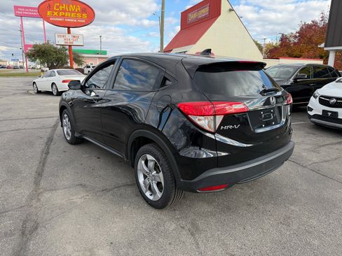 Used 2021 Honda HR-V LX image 8