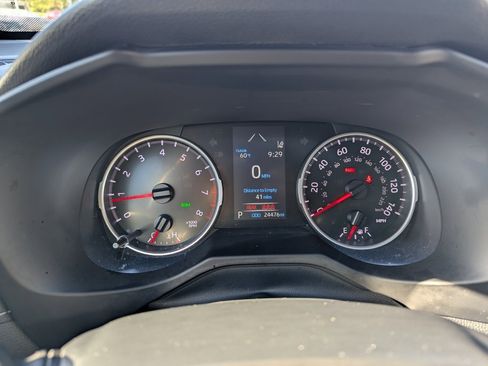 Used 2022 Toyota RAV4 XLE image 24