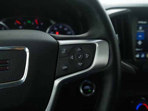 Used 2024 GMC Terrain SLT AWD/4WD image 28