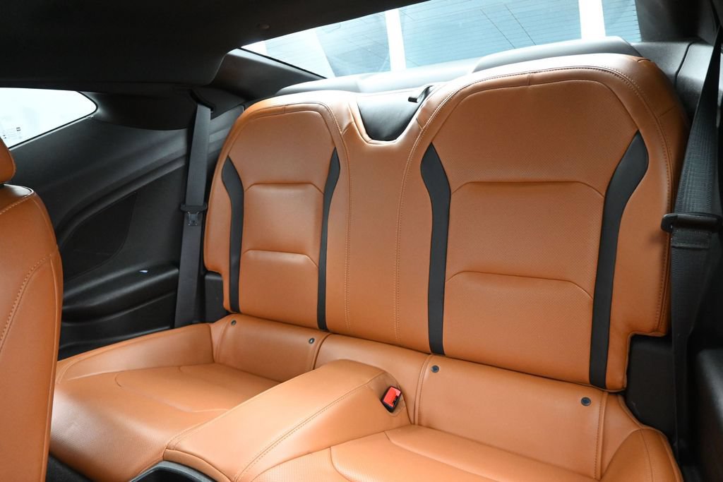 Used 2020 Chevrolet Camaro LT w/ Technology Package RWD image 14