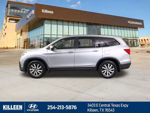 Used 2021 Honda Pilot EX image 4