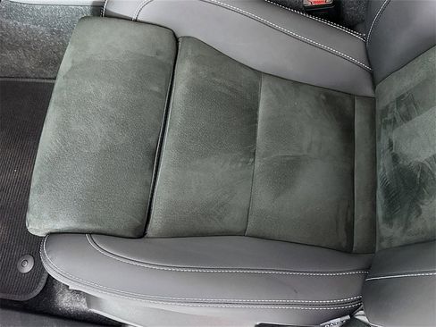 Used 2023 Volvo C40 P8 Recharge Plus image 19