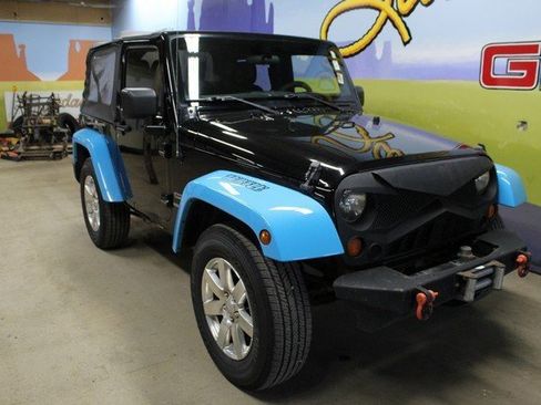 Used 2015 Jeep Wrangler Sport image 3