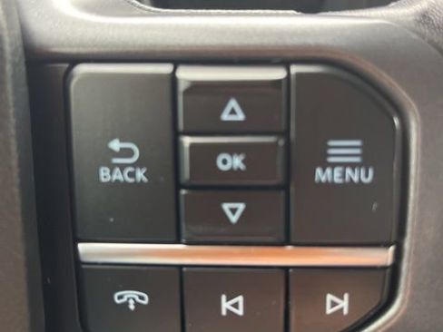 Used 2024 Ford F250 Lariat w/ Sport Appearance Package AWD/4WD image 16