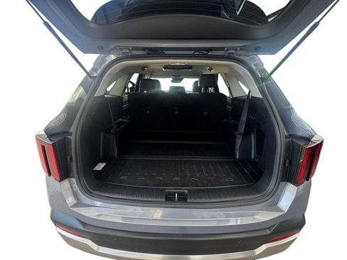 Used 2025 Kia Sorento S AWD/4WD image 18