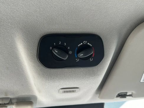 Used 2016 Ford Transit 350 XL image 24