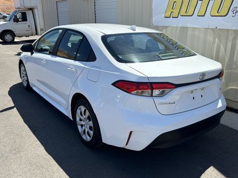 Used 2024 Toyota Corolla LE FWD image 2