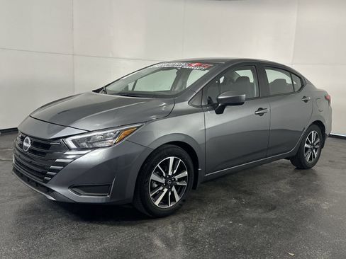 Used 2025 Nissan Versa SV w/ Trunk Package image 6