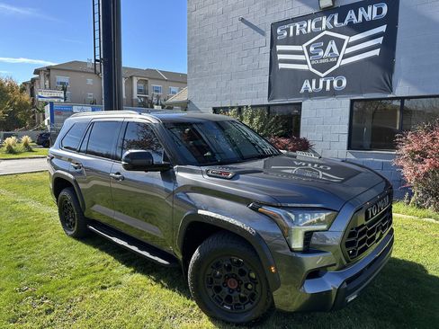 Used 2023 Toyota Sequoia TRD Pro AWD/4WD image 2