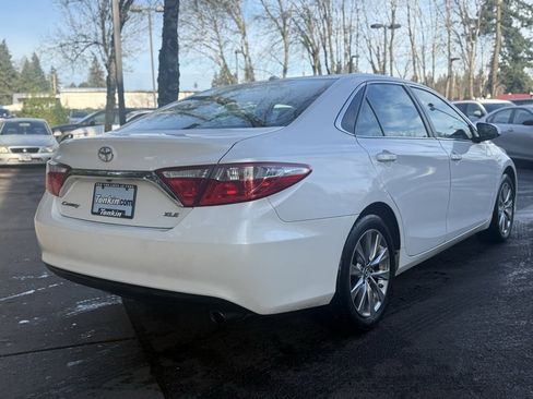 Used 2015 Toyota Camry XLE image 13