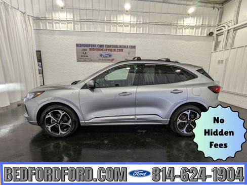 Used 2023 Ford Escape ST-Line Select w/ Tech Pack #2 image 2