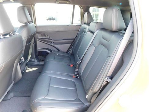 New 2026 Jeep Cherokee Limited image 11