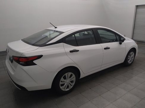Used 2022 Nissan Versa S FWD image 10