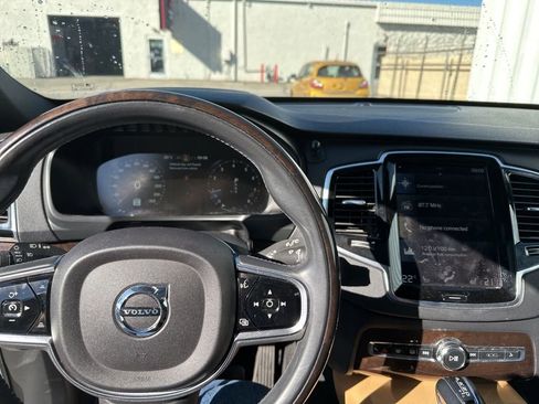 Used 2016 Volvo XC90 T6 Momentum image 8