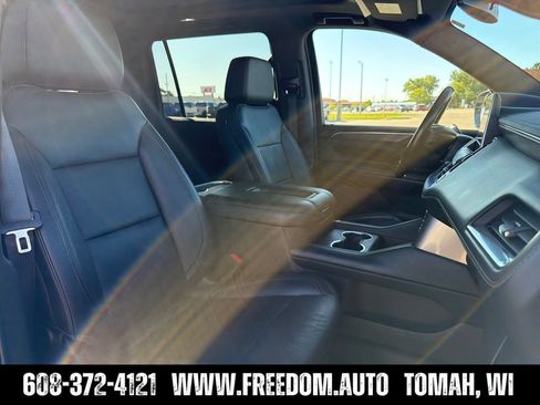 Used 2021 Chevrolet Suburban Z71 w/ Z71 Signature Package AWD/4WD image 40