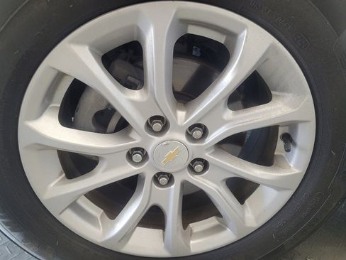 Used 2021 Chevrolet Equinox LT image 31