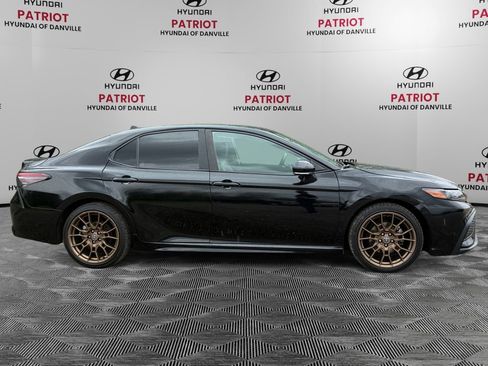 Used 2023 Toyota Camry SE w/ Convenience Package image 2