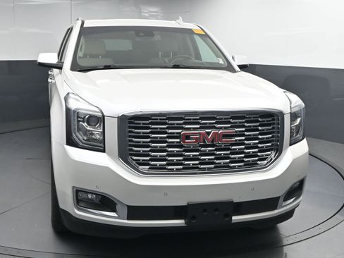 Used 2018 GMC Yukon XL Denali w/ Open Road Package AWD/4WD image 2