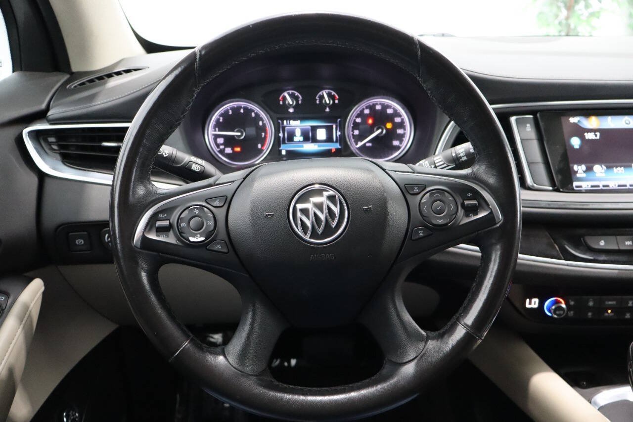 Used 2018 Buick Enclave Premium FWD image 17
