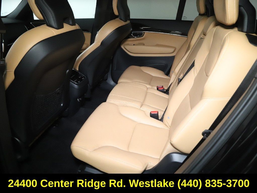 Used 2019 Volvo XC90 T6 Momentum w/ Protection Package Premier AWD/4WD image 14