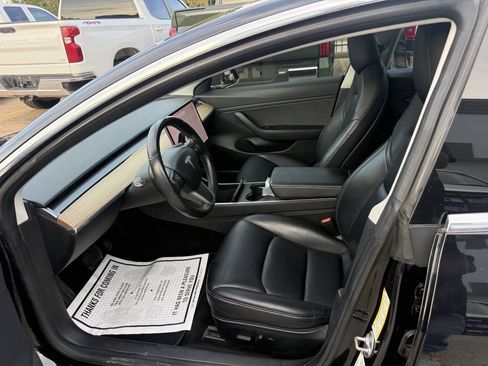 Used 2018 Tesla Model 3 Long Range RWD image 7