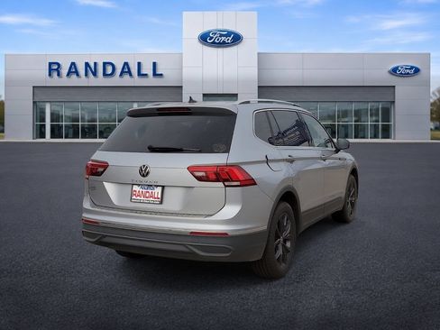 Used 2024 Volkswagen Tiguan SE FWD image 5
