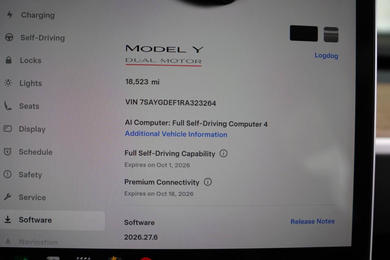 Used 2024 Tesla Model Y Performance AWD/4WD image 21