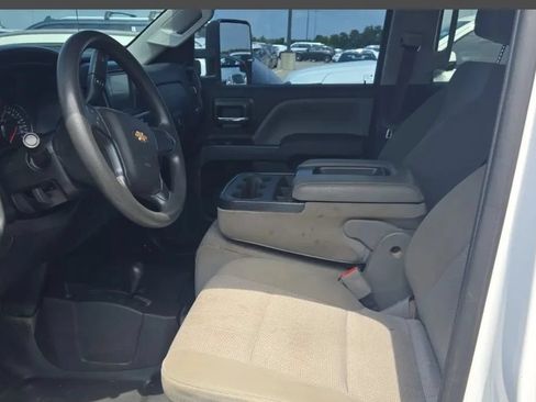 Used 2018 Chevrolet Silverado 2500 W/T w/ WT Convenience Package AWD/4WD image 24