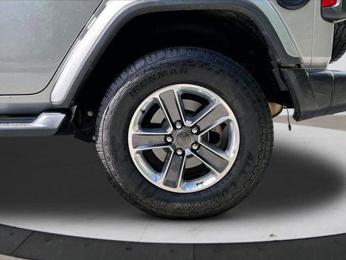 Certified 2020 Jeep Wrangler Unlimited Sahara AWD/4WD image 32