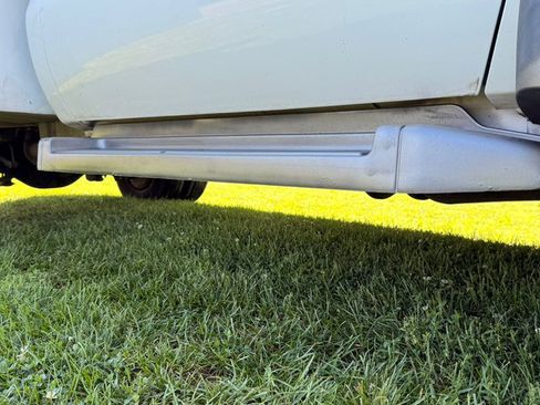 Used 2015 Ford F550 2WD Regular Cab Super Duty image 23