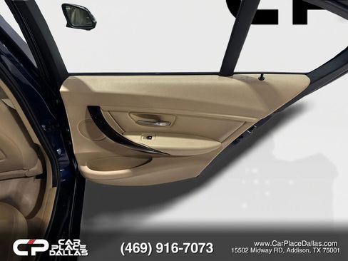 Used 2014 BMW 320i Sedan RWD image 27