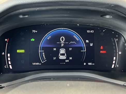 Used 2025 Toyota Camry LE w/ Convenience Package FWD image 27
