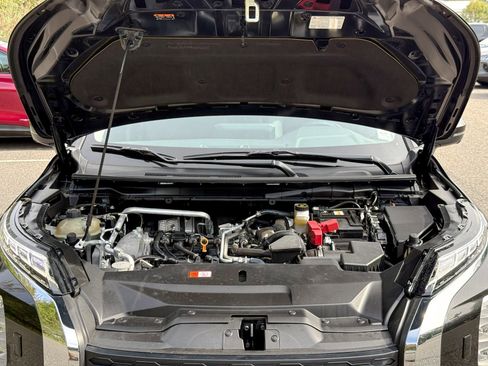 Used 2024 Mitsubishi Outlander AWD image 15