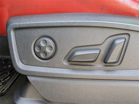 Used 2018 Audi SQ5 Premium Plus w/ S Sport Package image 21