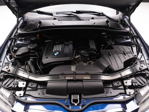 Used 2011 BMW 328i Convertible RWD image 6