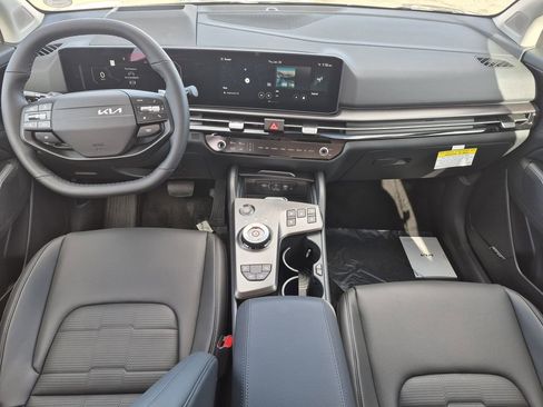 New 2026 Kia Sportage SX Prestige image 13