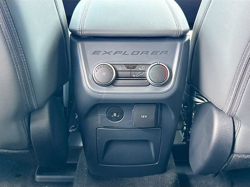 New 2026 Ford Explorer Active w/ Active Comfort Package RWD image 25