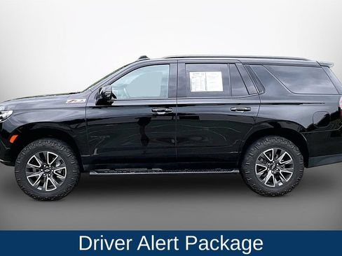 Used 2023 Chevrolet Tahoe Z71 w/ Luxury Package AWD/4WD image 5