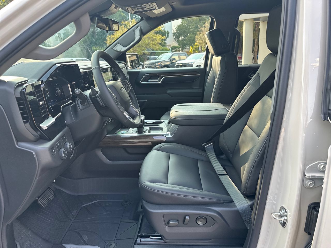 New 2026 Chevrolet Silverado 1500 RST w/ Convenience Package II AWD/4WD image 9