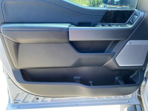 Used 2025 Ford F250 Lariat w/ Lariat Ultimate Package AWD/4WD image 13