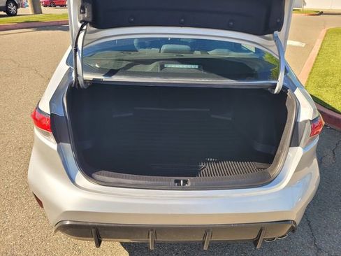 Used 2024 Toyota Corolla SE FWD image 11