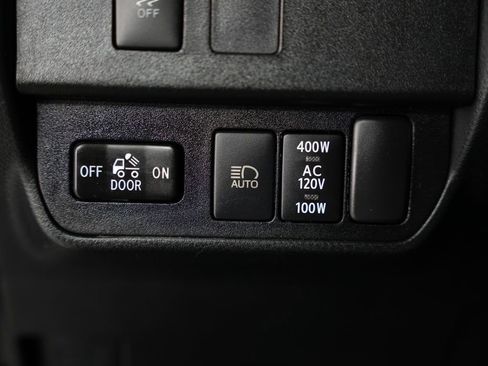 Used 2021 Toyota Tacoma TRD Sport w/ Technology Package AWD/4WD image 43