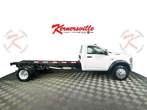 New 2026 RAM 5500 Tradesman w/ Chrome Appearance Group image 8